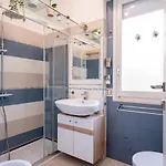 Kalbia Managed By Holydaisy - Renovated, Functional, Intimate And Appartement *