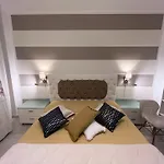 Kalbia Managed By Holydaisy - Renovated, Functional, Intimate And