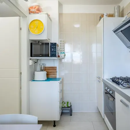 Kalbia Or Renovated, Functional, Intimate And Apartment *