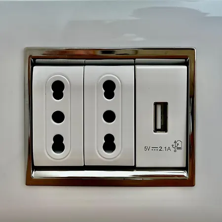 Kalbia Managed By Holydaisy - Renovated, Functional, Intimate And *