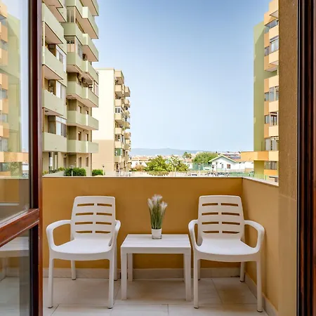 Apartment Kalbia Or Renovated, Functional, Intimate And Cagliari