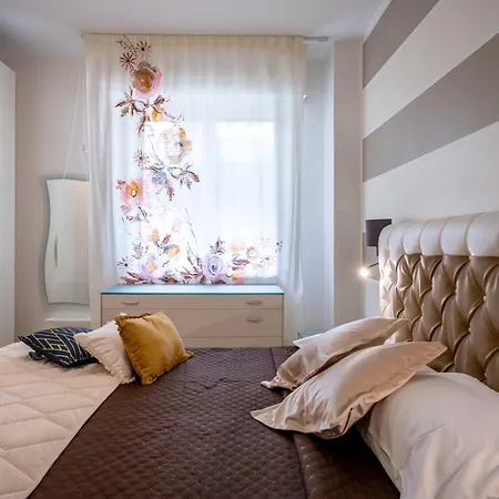 Kalbia Or Renovated, Functional, Intimate And Apartment *