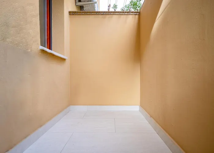Kalbia Managed By Holydaisy - Renovated, Functional, Intimate And *