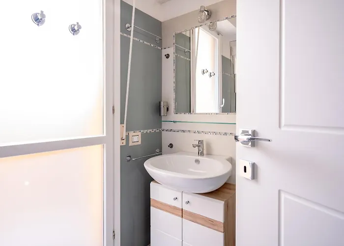 Kalbia Managed By Holydaisy - Renovated, Functional, Intimate And Apartamento *